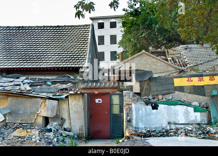 Pechino CINA, antiche rovine di architettura tradizionale in corso di demolizione nel quartiere "Qianmen Hutong" "sviluppo abitativo » cina abbandonato residenziale Foto Stock