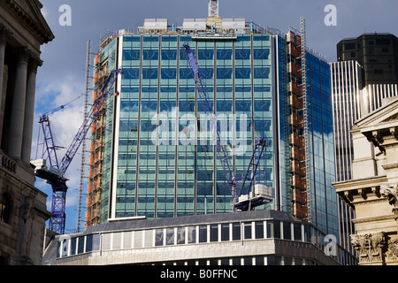 Città Lavori di costruzione di gru Londra Inghilterra Regno Unito Foto Stock