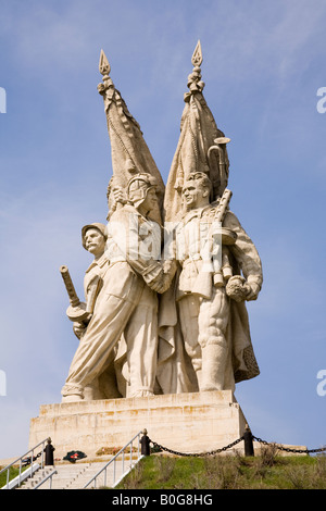 Monumento a segnare la chiusura dell'Armata Rossa accerchiamento dell'esercito tedesco nella battaglia di Stalingrado vicino Kalach-su-il-Don. Foto Stock