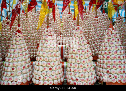 Torri di panini al Pak Tai tempio durante il bun festival, Hong Kong, Cina. Foto Stock