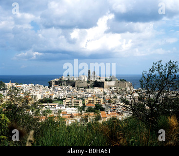 Lipari castle hill, Isole Eolie, in Sicilia, Italia Foto Stock