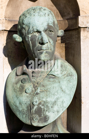 Busto, Alter Suedfriedhof, vecchio cimitero nel sud di Monaco di Baviera, Germania Foto Stock