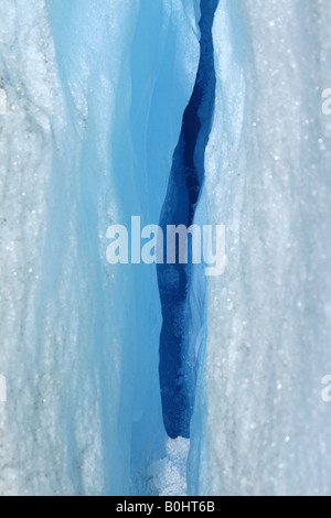 Bocchetta a lancia glaciale, Ghiacciaio Perito Moreno, parco nazionale Los Glaciares, Patagonia, Argentina, Sud America Foto Stock