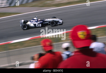 Juan Pablo Montoya guida per BMW Williams a 2003 Spagnolo di F1 Grand Prix. Circuito de Catalogna a Montmelò, Barcellona, Spagna Foto Stock