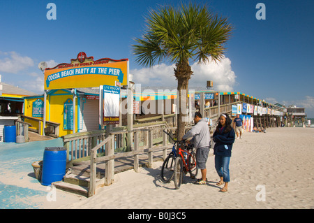 Al molo di Cocoa Beach Cocoa Beach Florida USA Foto Stock