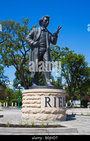 Statua di Louis Riel sul terreno legislativo Winnipeg Manitoba Canada fondatore di Manitoba Foto Stock