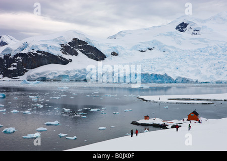 Argentine base ricerca Almirante Brown in Paradise Harbour Antartide Foto Stock