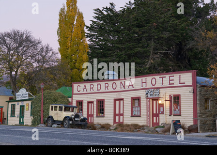 La storica Cardrona Hotel sulla Crown Range Road, Central Otago, Nuova Zelanda Foto Stock