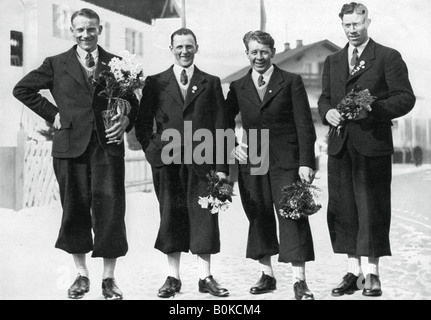 Swedish cross-country ski team, Giochi Olimpici Invernali, Garmisch-Partenkirchen, Germania, 1936. Artista: sconosciuto Foto Stock