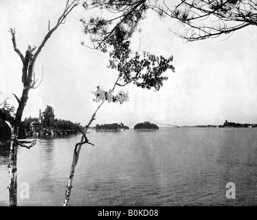 "Le mille isole", St Lawrence River, Canada, 1893.Artista: Giovanni L Stoddard Foto Stock