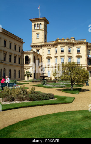 Terrazza formali giardini a Osborne House East Cowes Isle of Wight Inghilterra casa storica della regina Victoria Foto Stock