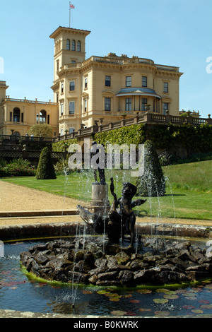 Terrazza formali giardini a Osborne House East Cowes Isle of Wight Inghilterra casa storica della regina Victoria Foto Stock