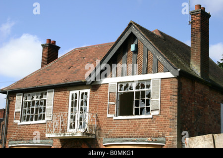 Un derelitti vandalizzato house Foto Stock