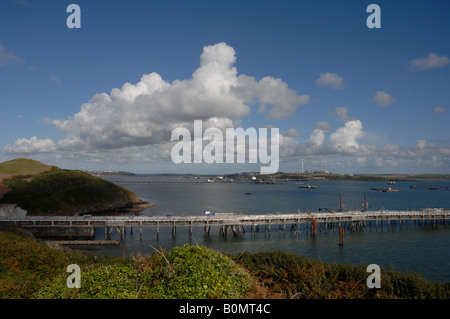 La costruzione del molo sud LNG gancio Milford Haven Pembrokeshire Wales UK Gran Bretagna Foto Stock