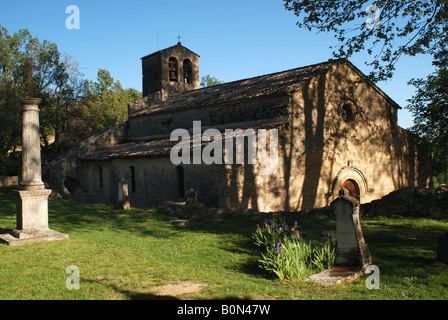 Chiesa di Vaugines Foto Stock
