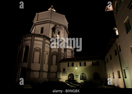 Museo della Montagna e la chiesa dei Cappuccini di notte. Foto Stock