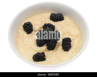 Budino di riso con more Foto Stock