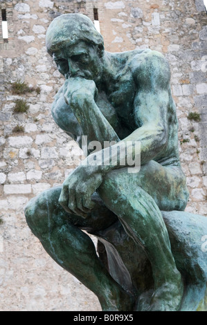 Il pensatore di rodin scultura, Saint Paul de Vence, Provenza, Francia Foto Stock