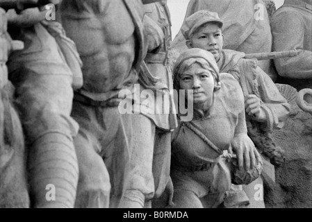 Cina, Pechino, monumento in piazza Tiananmen Foto Stock