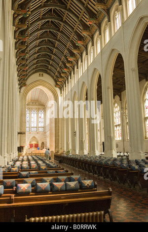 Interno del St James / St Edmundsbury Cathedral in Bury St Edmunds, Suffolk, Regno Unito 2008 Foto Stock