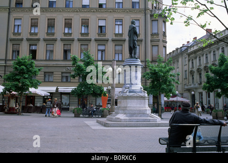 Piazza e statua di Petar Preradovic Zagabria Croazia Foto Stock