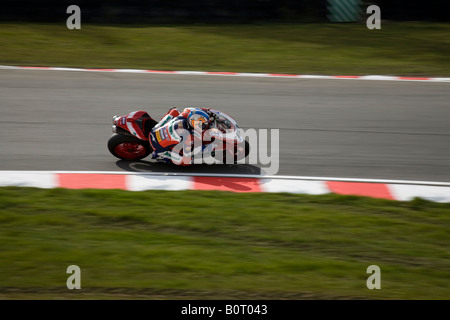 Shane Byrne in sella a una Ducati in Bennetts British Superbike, tornate Druid piegare al marchio della Berlina, Kent, Inghilterra. Foto Stock