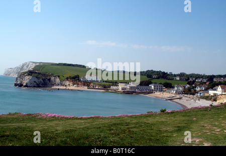 La baia di acqua dolce situato a sud dell'isola, Isola di Wight in Inghilterra UK guardando verso Tennyson verso il basso Foto Stock