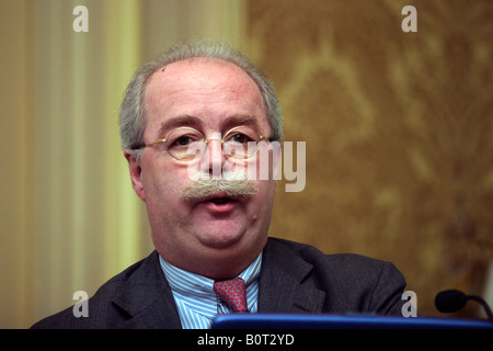 Christophe de Margerie presidente delle attività di esplorazione e produzione totale di parlare al CIS il petrolio e il Gas del vertice di Parigi Francia Foto Stock