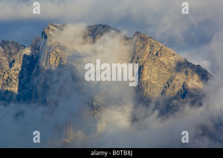 Nuvole temporalesche nella mattina sulle montagne nel Teton gamma Grand Teton National Park Wyoming Foto Stock