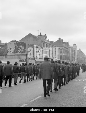 Ulster Defence Association marzo Shankhill Belfast 1972 Foto Stock