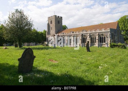 Esterno Parrocchia Chuch di St Mary Burnham su Crouch, Essex East Anglia HOMER SYKES Foto Stock