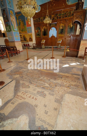 Mosaico della mappa della Terra Santa Palestina St George chiesa greco ortodossa MADABA Giordania Arabia Foto Stock
