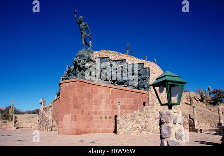 Monumento a los Héroes de la Independencia, memoriale per gli eroi della lotta per l'indipendenza dalla Spagna, Humahuaca, Jujuy Prov Foto Stock