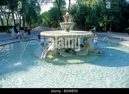 Fontana dei Cavalli marini Fontana nel parco di Villa Borghese, Roma, Lazio, Italia Foto Stock