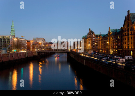 Alte Speicher, vecchio storage, flotta nella Speicherstadt, mattone architettura di pietra, Amburgo, Germania, Europa Foto Stock