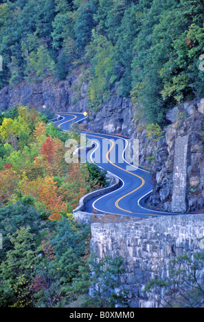 Winding Road, Port Jervis, New York, Stati Uniti d'America Foto Stock