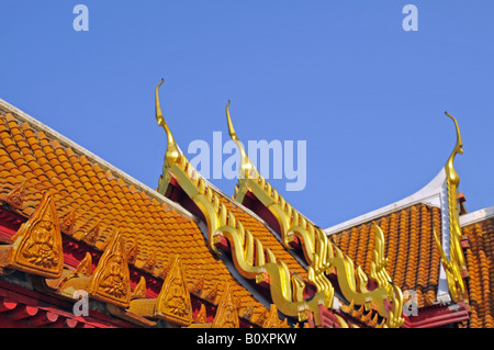 Tetto del tempio in marmo (Wat Benchamabophit), Thailandia, Bangkok Foto Stock