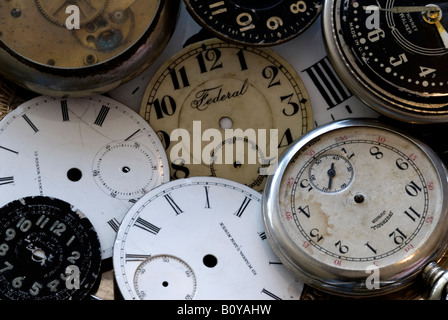 Una chiusura del più vecchio orologio antichi volti. Foto Stock