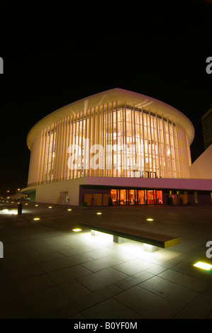 Philharmonie de Luxembourg di notte, Lussemburgo, Kirchberg, Lussemburgo Foto Stock