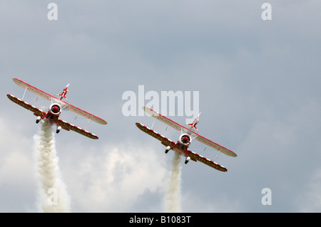 Boeing Stearman Team Guinot Duo molla di Duxford Air Show 2008 Foto Stock