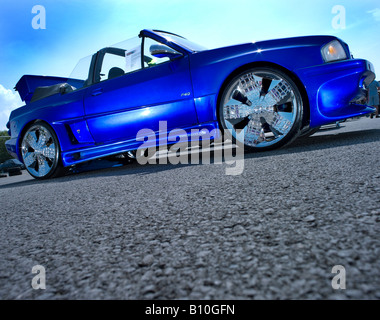 Cromato blu modificato potenza max Ford Escort in blu metallizzato Foto Stock