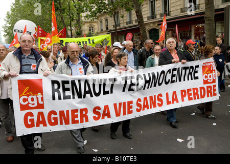 Manifestazione a Parigi contro l'ingiusto la politica sociale e la riforma del sistema pensionistico di Nicolas Sarkozy Foto Stock