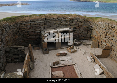 Skara Brae sull isola di Orkney in Scozia è un insediamento neolitico dalla baia di Skaill. Foto Stock