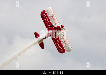 Boeing Stearman Team Guinot Duo molla di Duxford Air Show 2008 Foto Stock