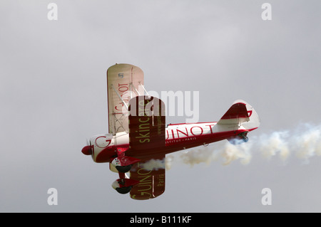 Boeing Stearman Team Guinot Duo molla di Duxford Air Show 2008 Foto Stock