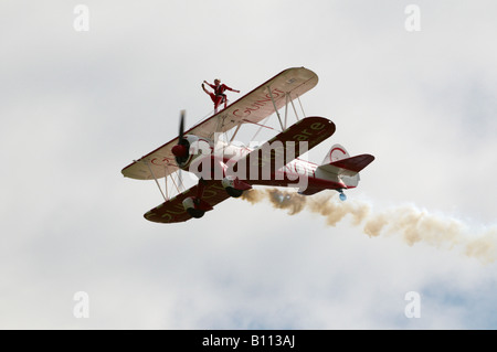 Boeing Stearman Team Guinot Duo molla di Duxford Air Show 2008 Foto Stock