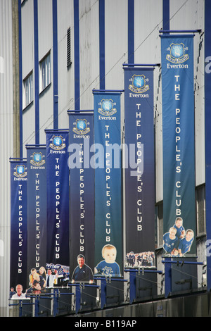 La città di Liverpool, in Inghilterra. Vista ravvicinata di banner a Goodison Park home di Everton Football Club. Foto Stock