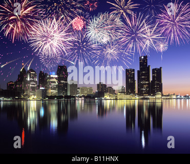 SKYLINE DEL CENTRO Fiume Detroit DETROIT MICHIGAN STATI UNITI Foto Stock