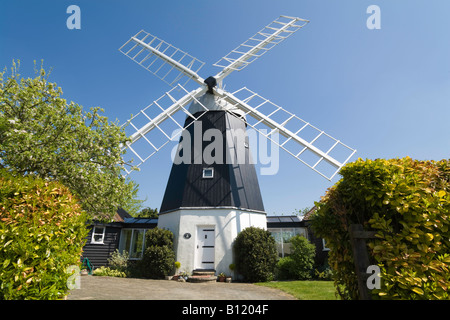 Smock Torre Mulino a vento, Swaffham prima, Cambridgeshire - un esempio di un mulino a vento che è stato convertito in una casa Foto Stock