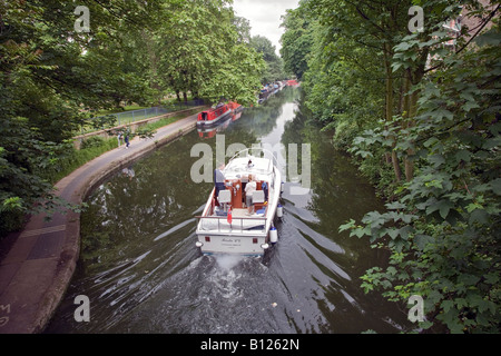 Il Regents Canal in Victoria Park london Foto Stock